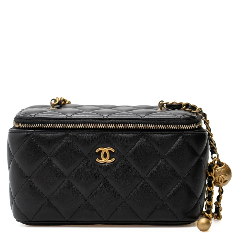 Luxury Mood_ CHANEL_ Beauty con sfera nera oro_ 007