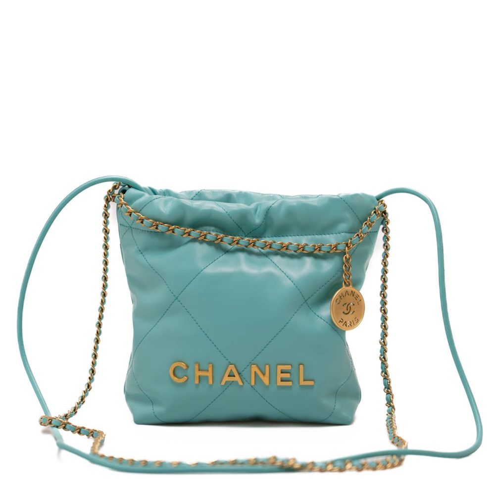 Luxury Mood_ CHANEL_ Drawstring Pouch Turquoise_ 01