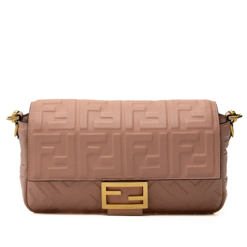 Luxury Mood_ FENDI_ Baguette media rosa cipria oro_ 006