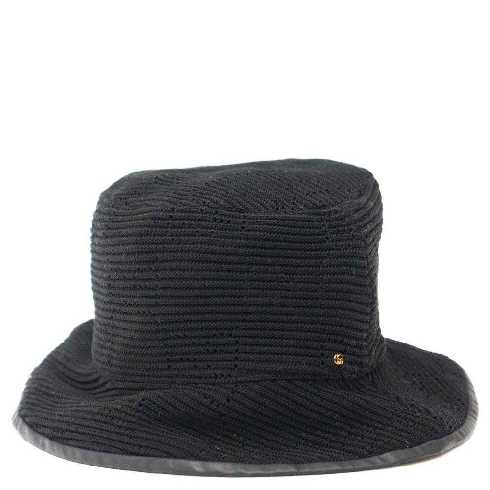Luxury Mood_ GUCCI_ Bucket hat traforato nero_ 01