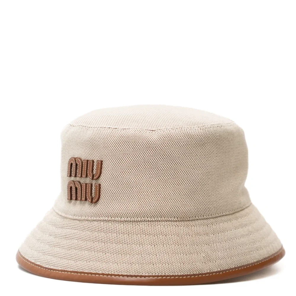 Luxury Mood_ MIU MIU_ Cappello bucket tessuto beige pelle marrone_ 007
